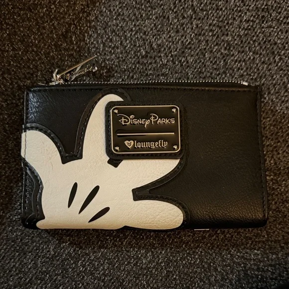 Disney Parks x Loungefly Black and White Mickey Mouse Wallet - Picture 2 of 8